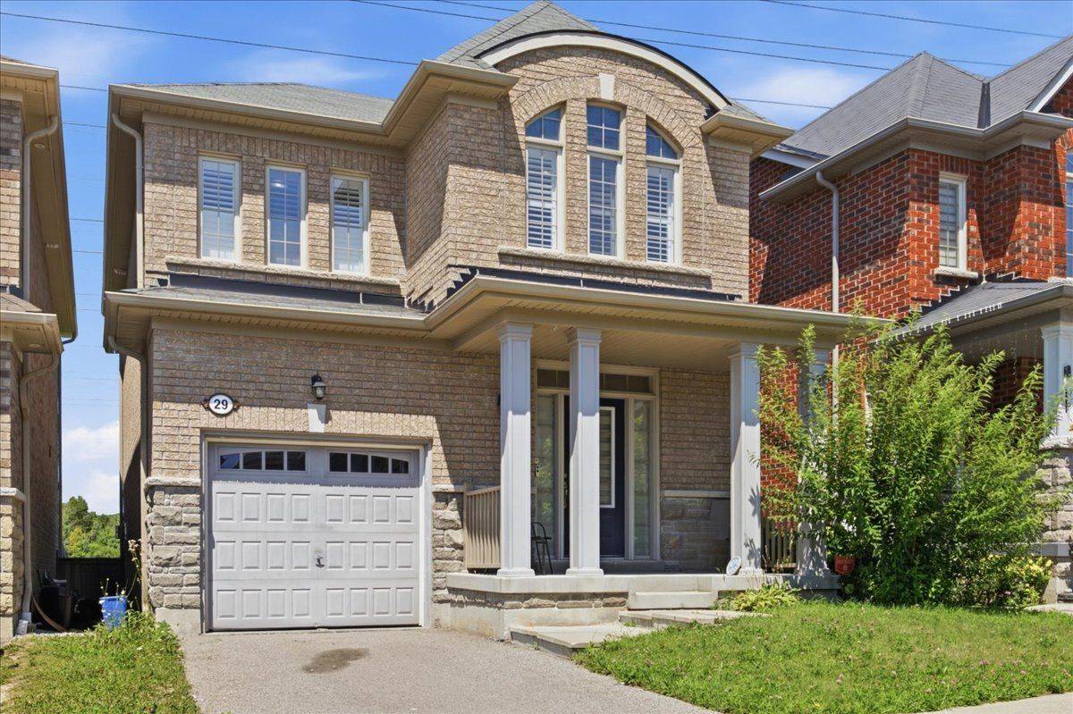 29 Stockell CRES, Ajax, ON L1T 0M4