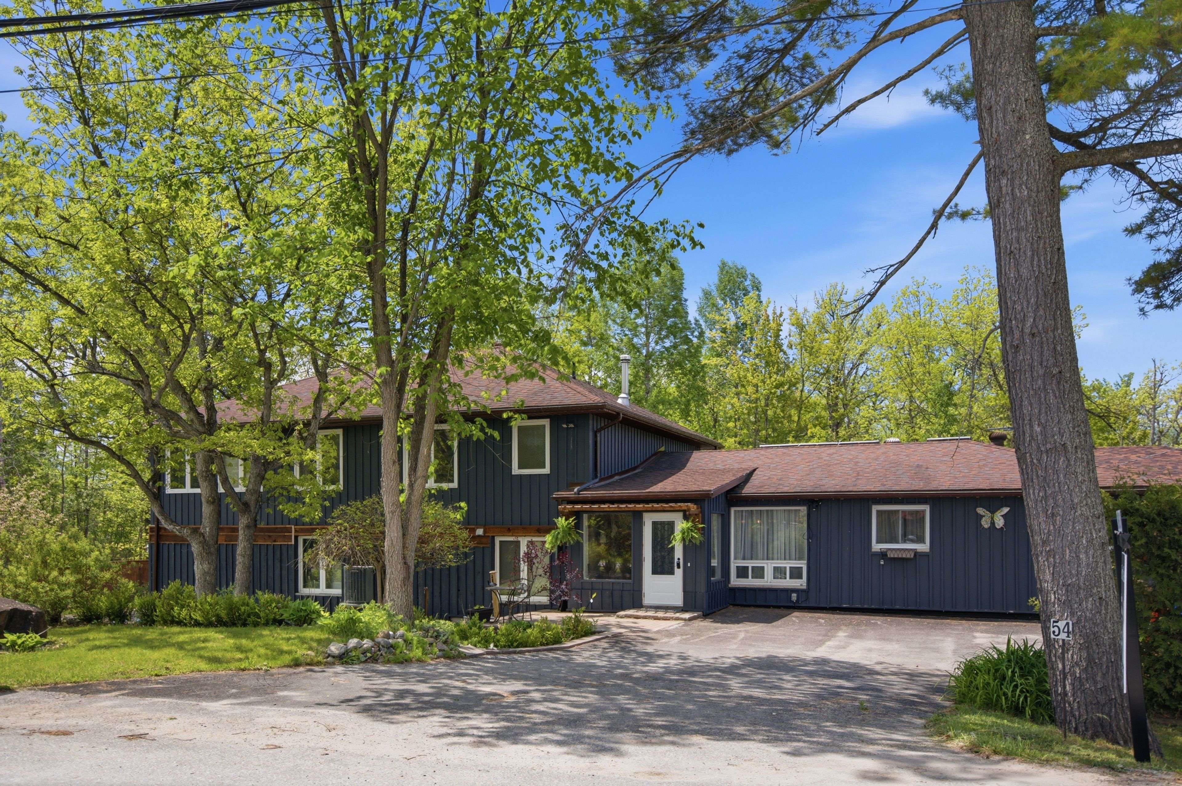 54 Forest Harbour Pkwy, Tay, ON L0K 2C0