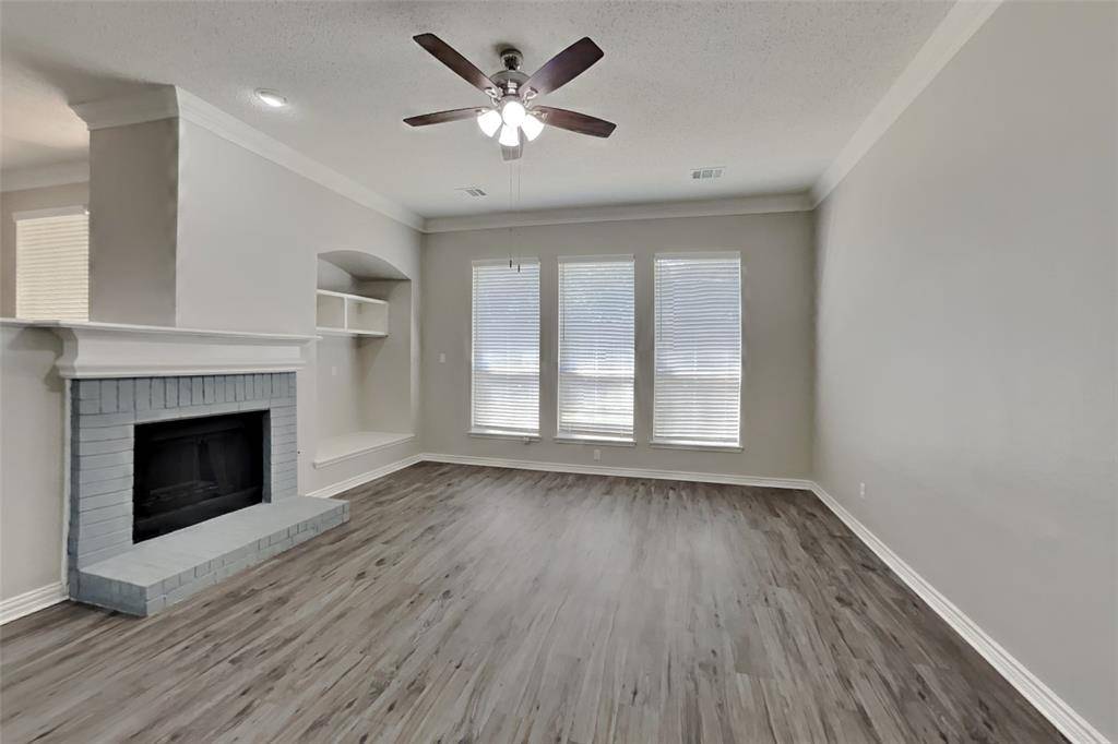 2209 Laura Elizabeth Trail, Mansfield, TX 76063
