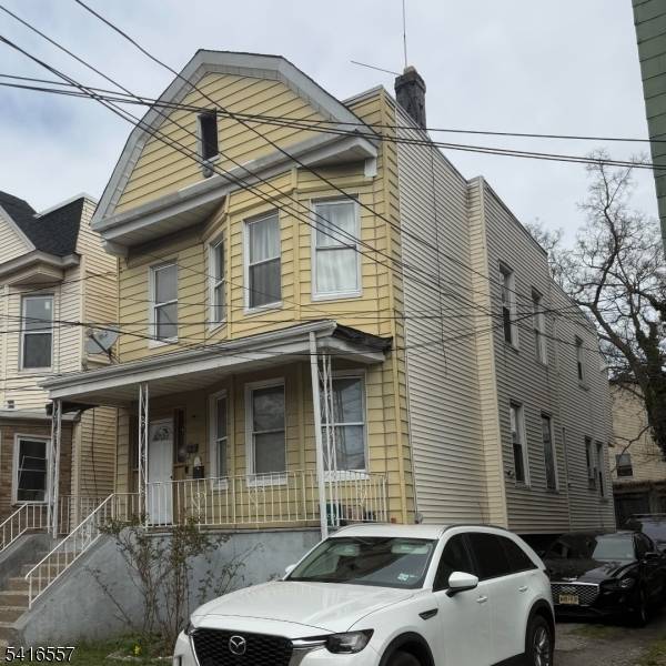 130 Bayview Ave, Jersey City, NJ 07305