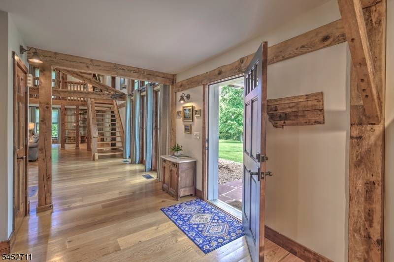 312 Old Farm Rd, Lebanon Twp., NJ 08826