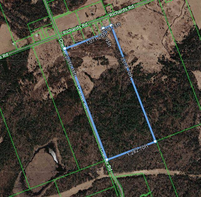 638 Chenier RD, Papineau-cameron, ON P0H 1V0