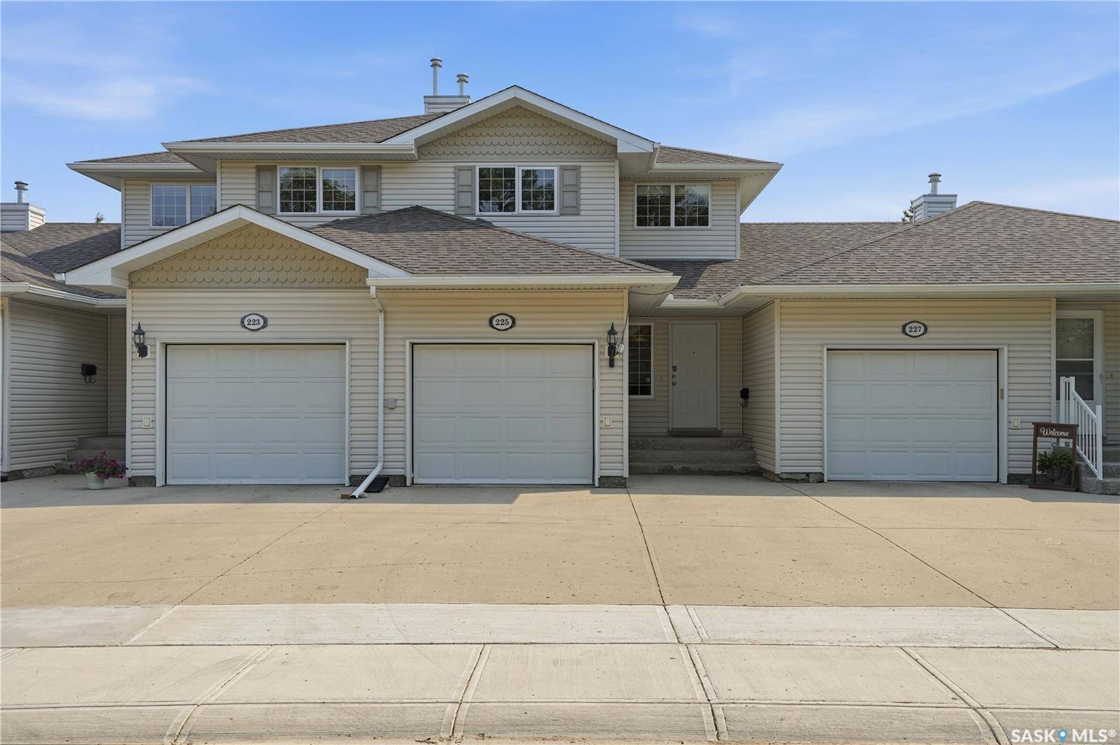 225 Mikkelson DRIVE, Regina, SK S4T 7X9