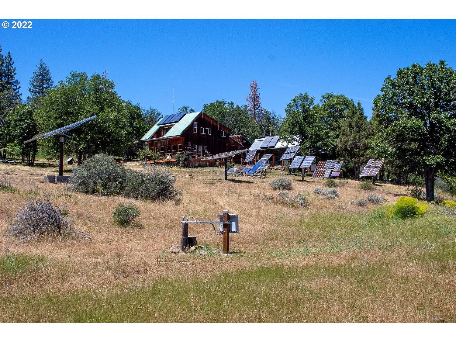 10000 COPCO RD, Ashland, OR 97520