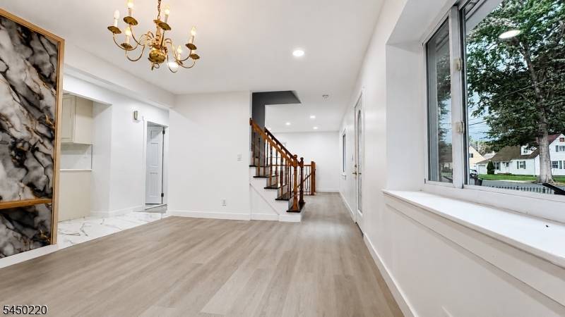 266 Hamilton Rd, Teaneck Twp., NJ 07666