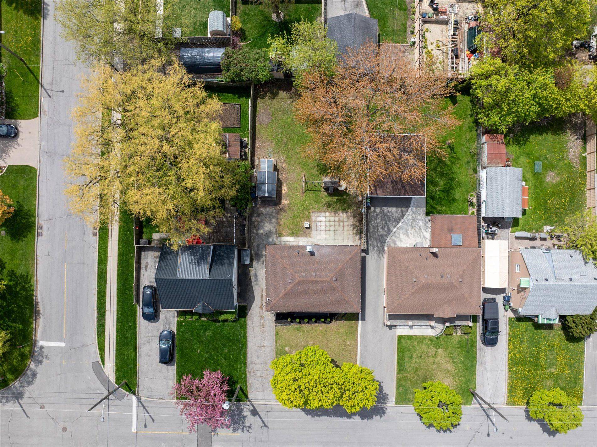 42 Deerhurst AVE, Toronto W04, ON M9N 3A7