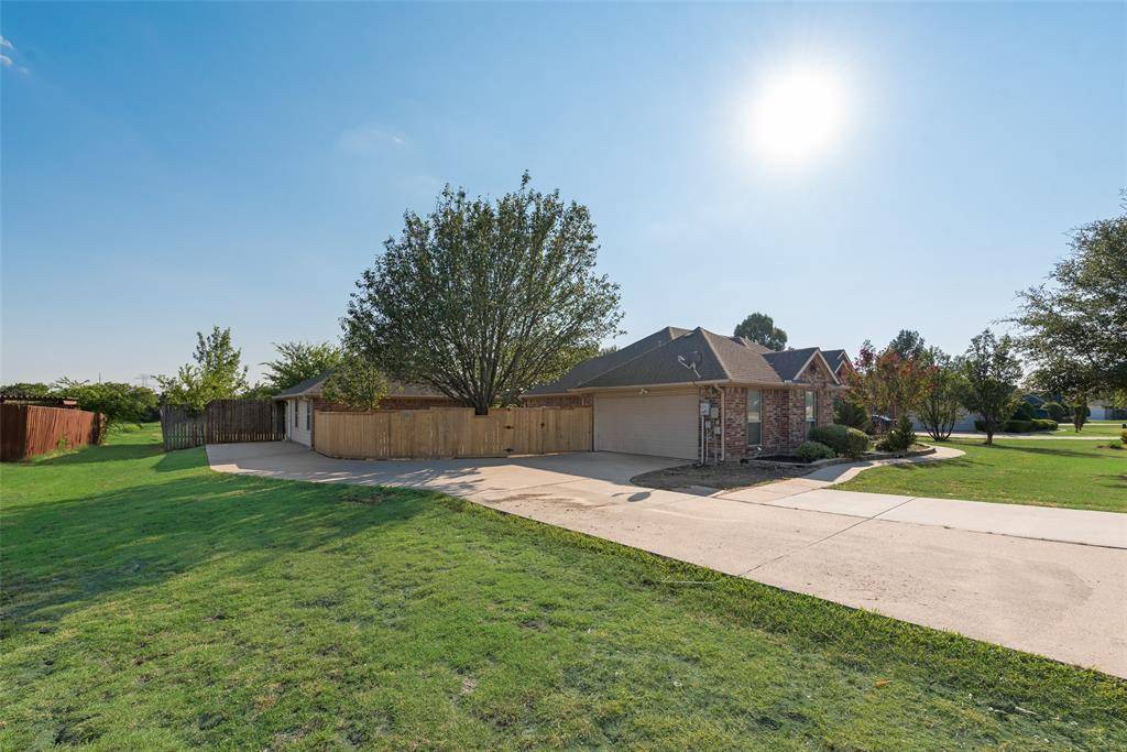 116 Dustin Drive, Fate, TX 75189