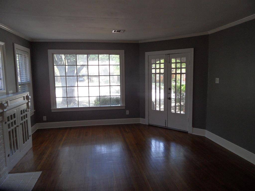1523 Hollywood Avenue, Dallas, TX 75208