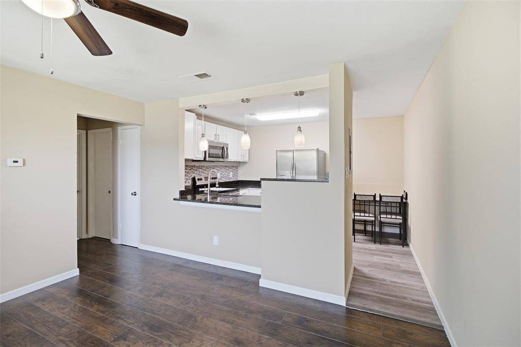2200 E Trinity Mills Road #402, Carrollton, TX 75006