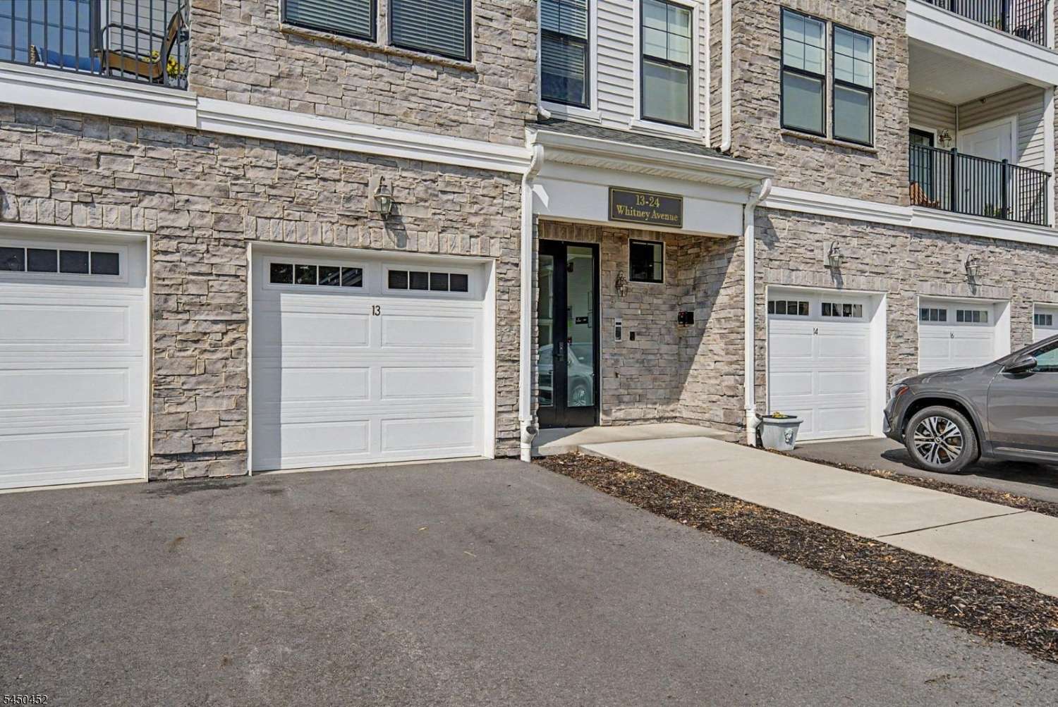 13 Whitney Ave #13, Morris Plains Boro, NJ 07950