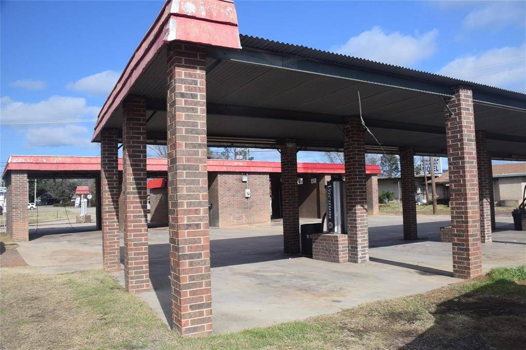 324 E Coke Road, Winnsboro, TX 75494