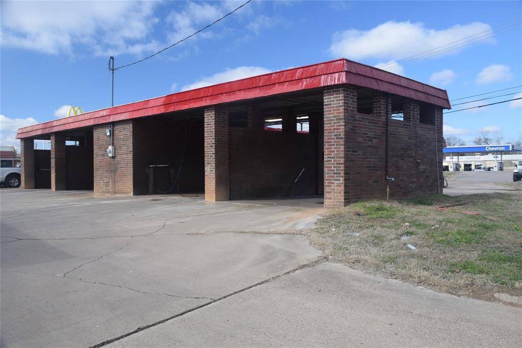 324 E Coke Road, Winnsboro, TX 75494