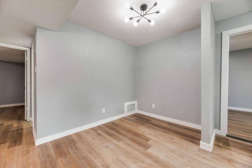1512 Sherman Street, Arlington, TX 76012