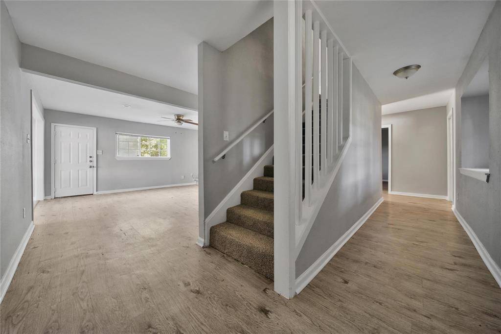 10071 Woodhollow Drive, Conroe, TX 77385