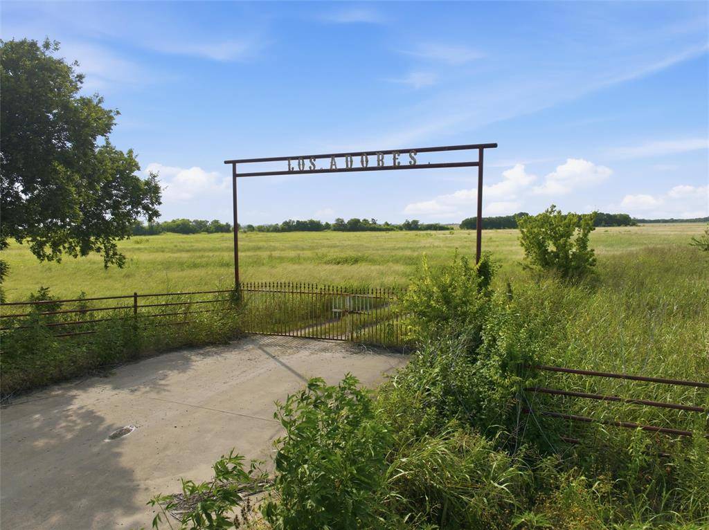 2519 Hwy 7 Highway, Chilton, TX 76632