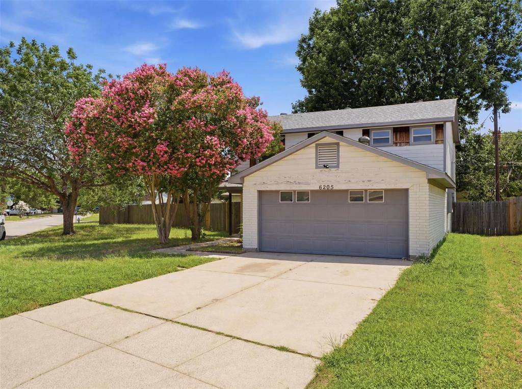 6205 Fernwood Drive, Arlington, TX 76001