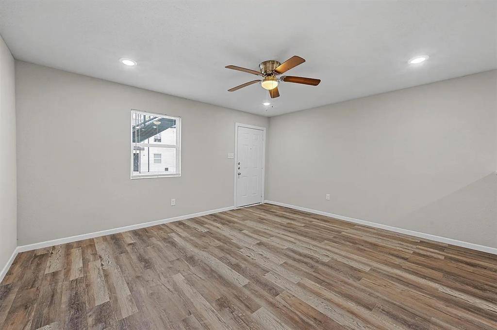 500 Us-75 N #26, Van Alstyne, TX 75495