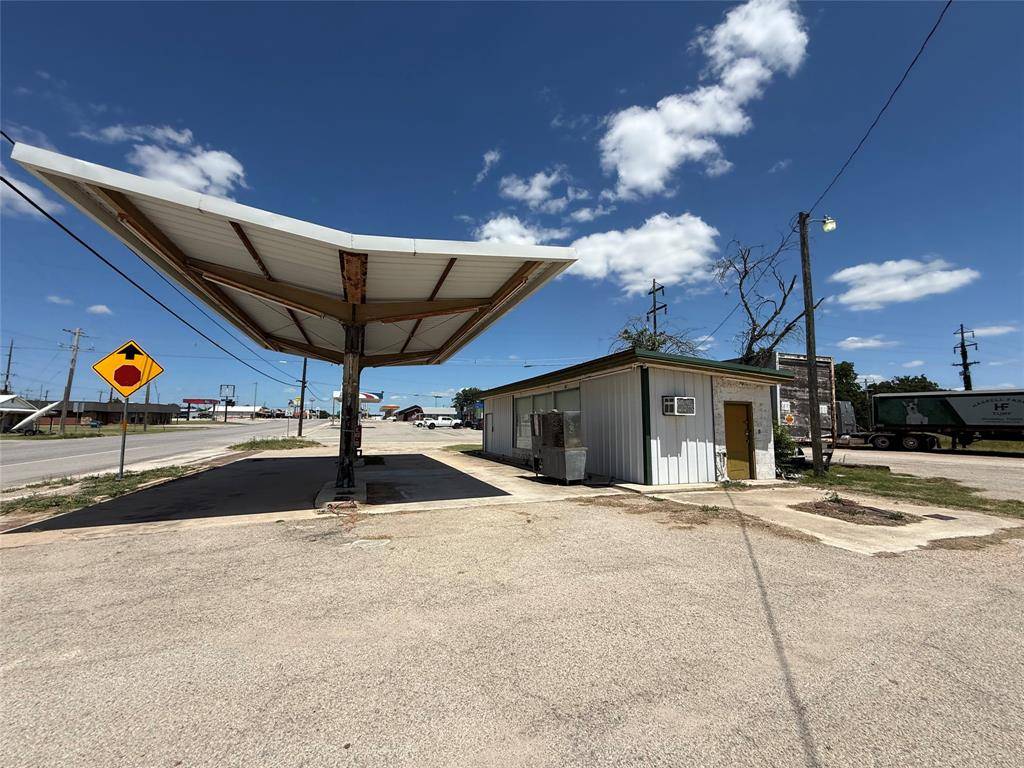 341 ST HWY 36 Highway, Cross Plains, TX 76443
