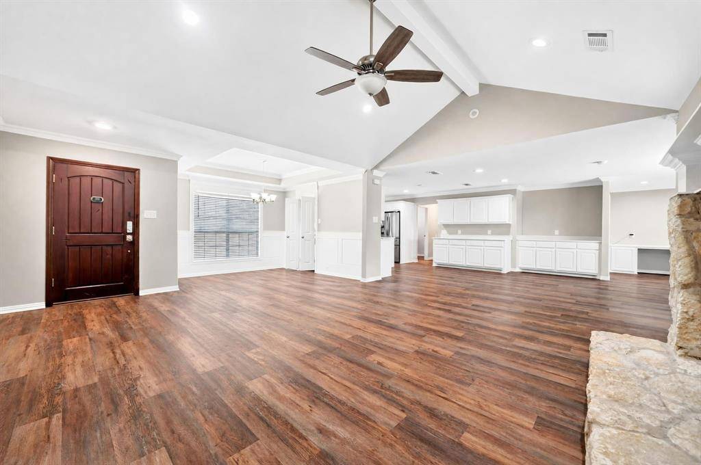 118 Haley Drive, Fate, TX 75189