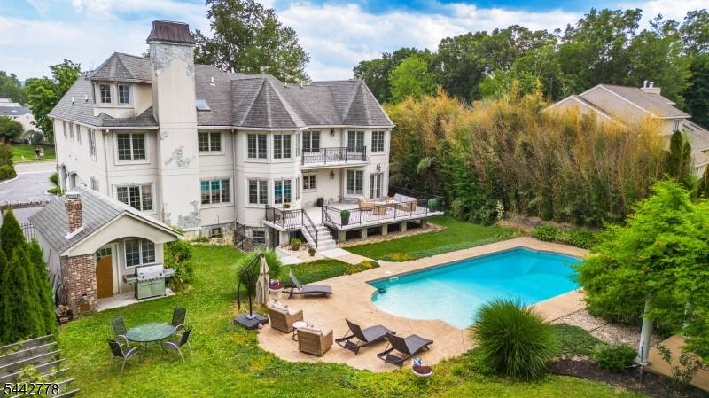 16A Cheri Ln, Fairfield Twp., NJ 07004