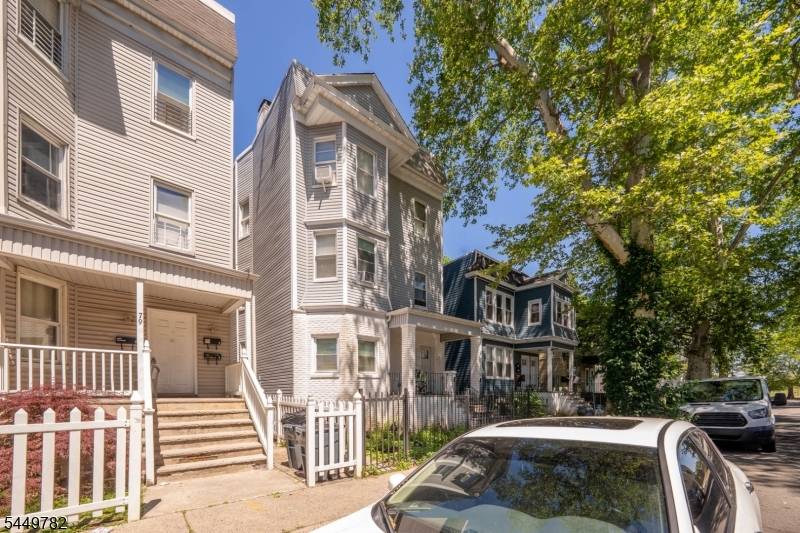 77 S 16Th St, East Orange City, NJ 07018