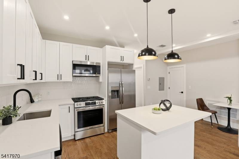 87 Semel Ave, Garfield City, NJ 07026