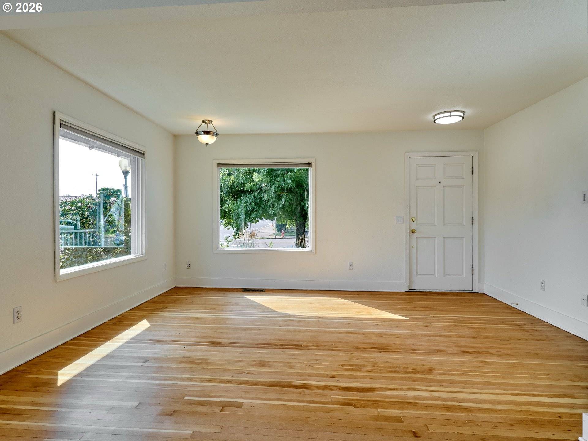 112 NW 3RD AVE, Canby, OR 97013