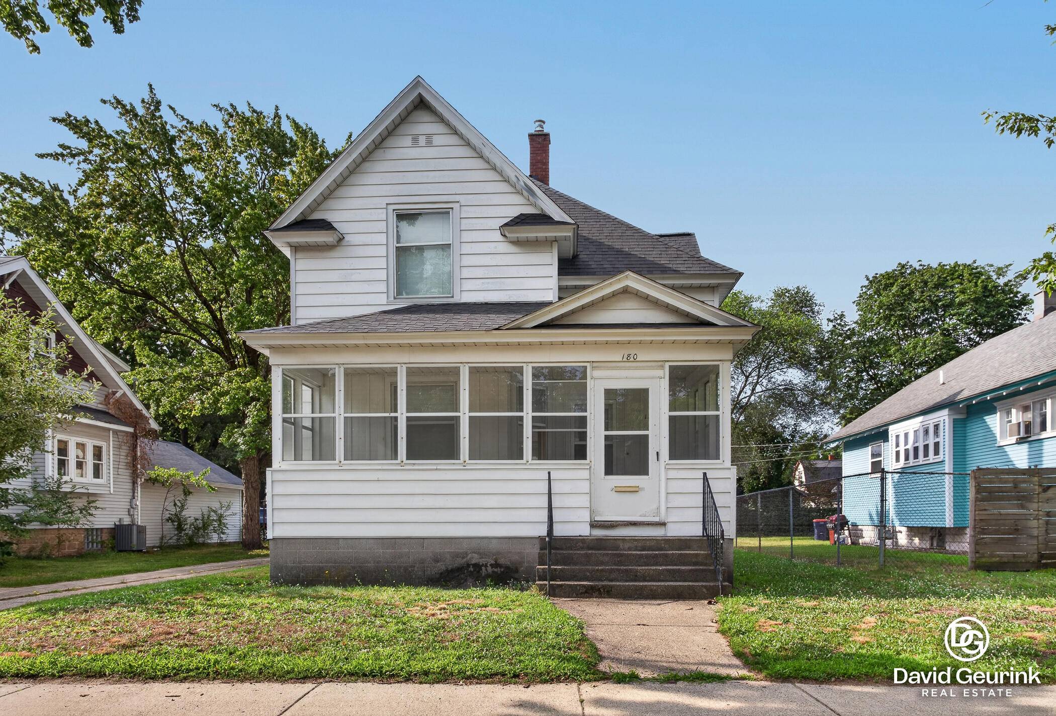 180 W 18th ST, Holland City, MI 49423