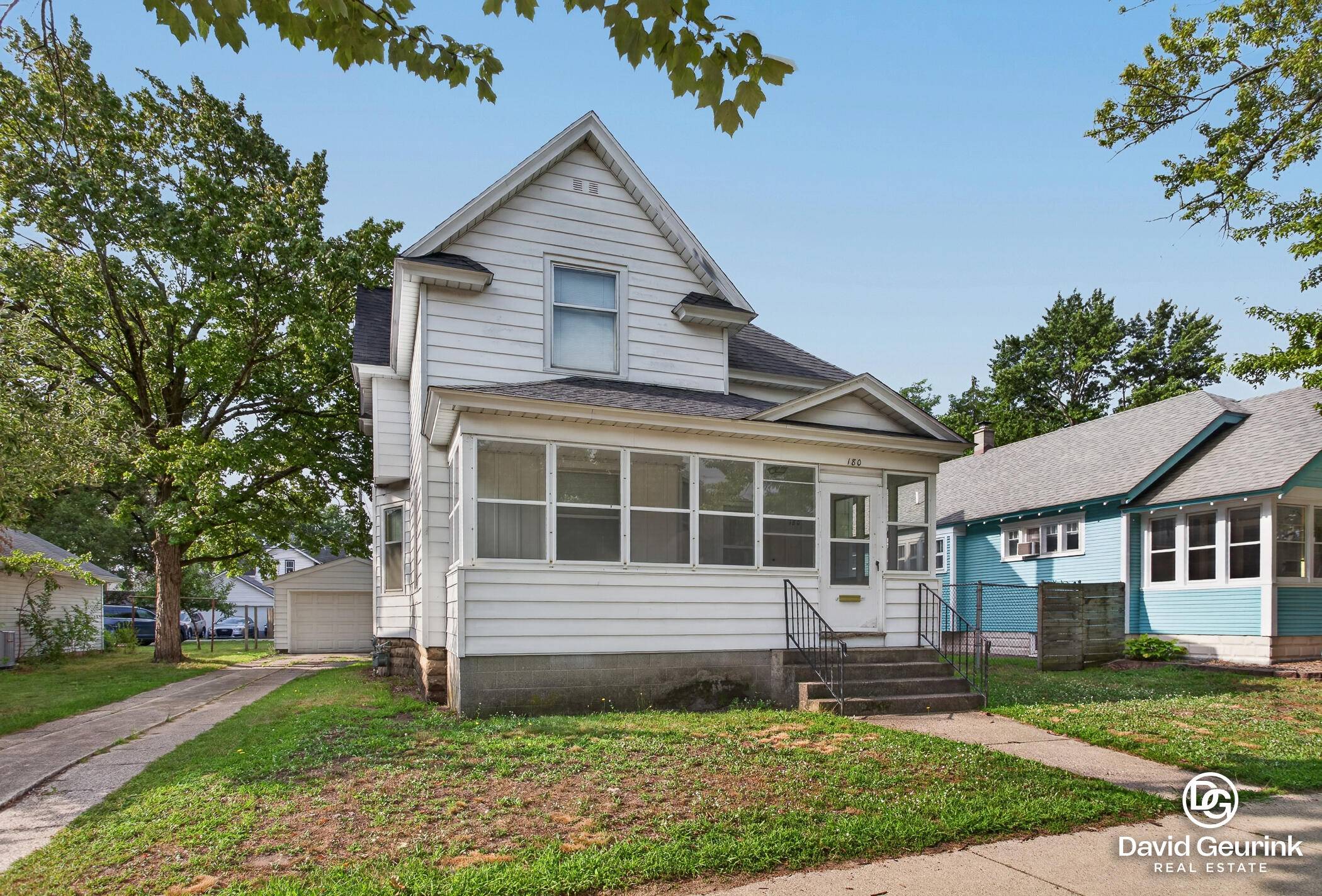 180 W 18th ST, Holland City, MI 49423