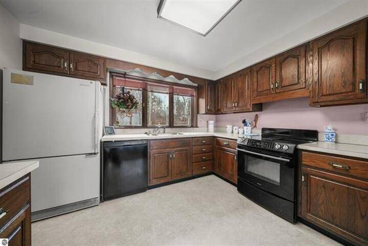 5403 E M 55, Cherry Grove Twp, MI 49601