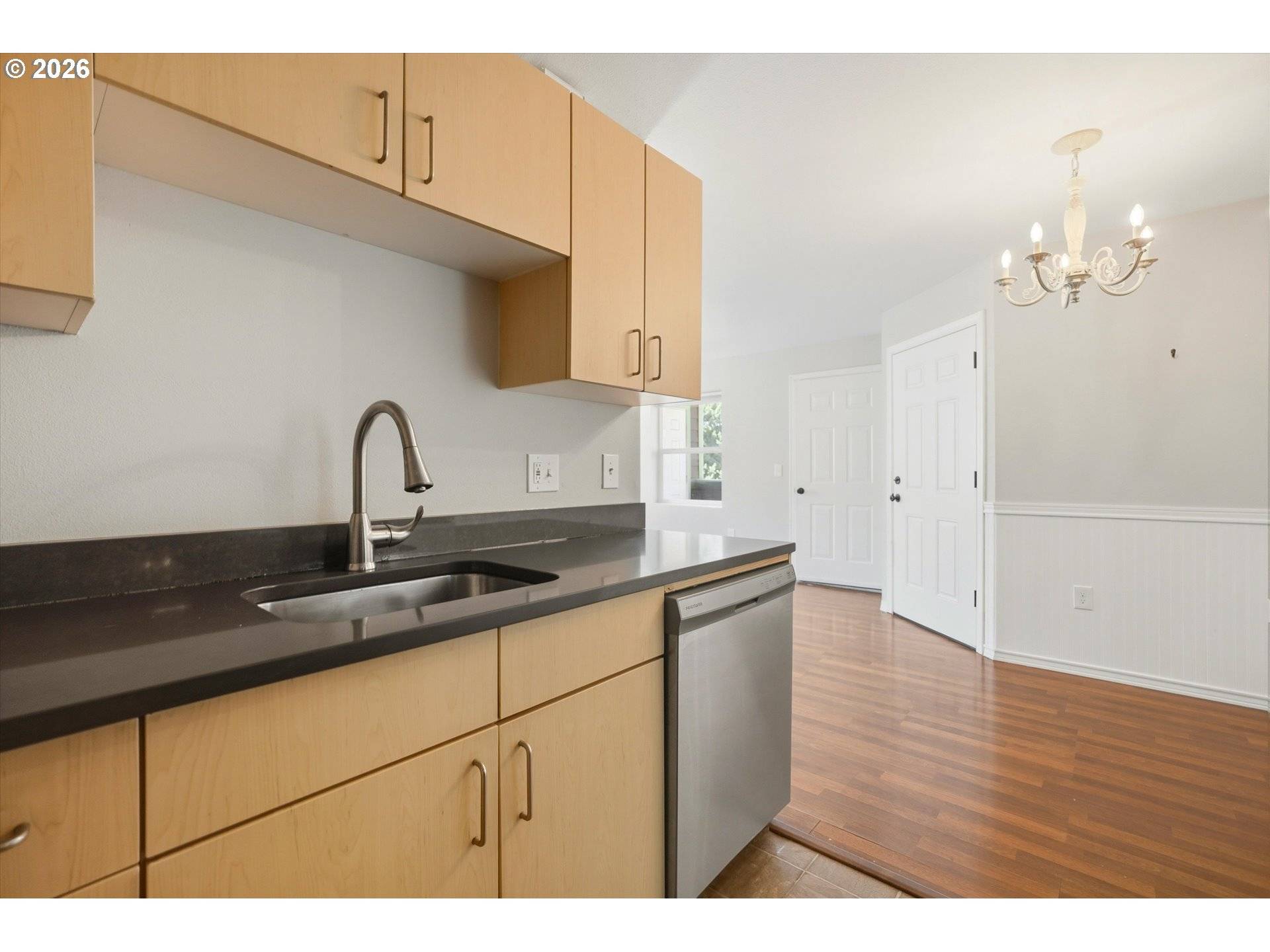 9251 SE Clinton #306, Portland, OR 97266