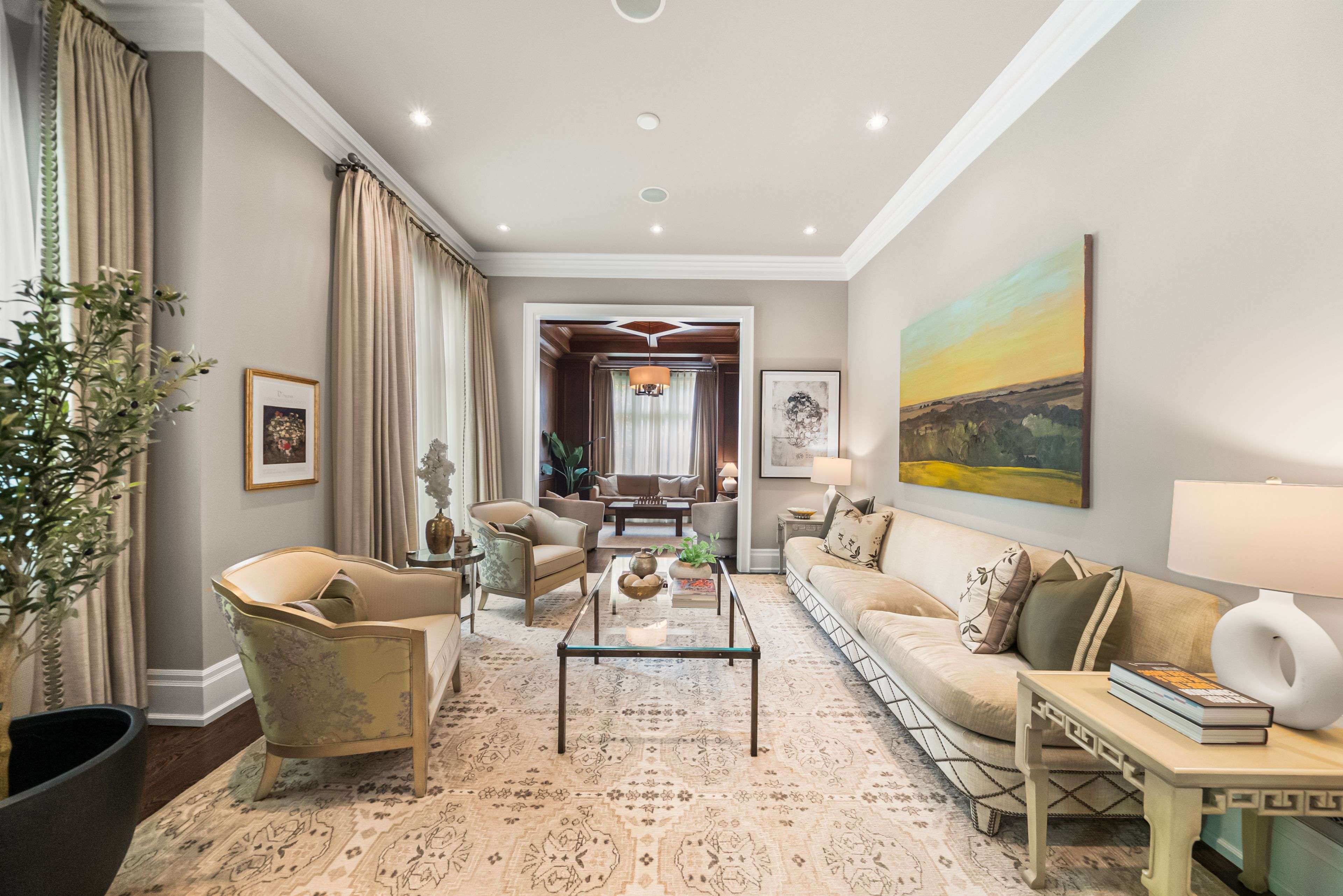 6 Vesta DR, Toronto C03, ON M5P 2Z3