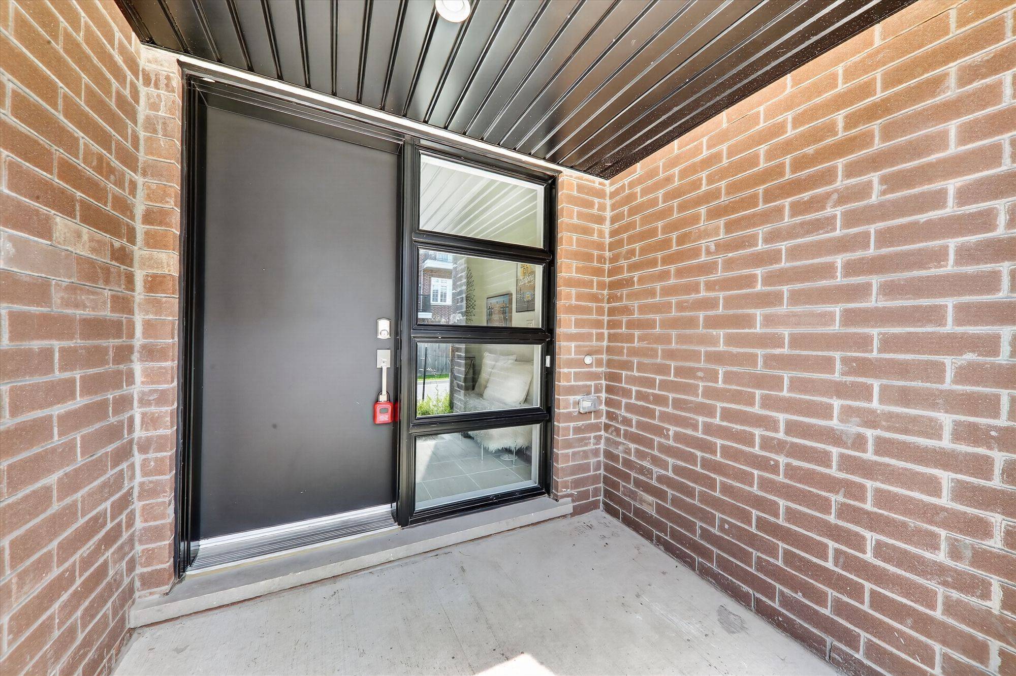 42 HERMAN GILROY LN, Markham, ON L6C 3L7
