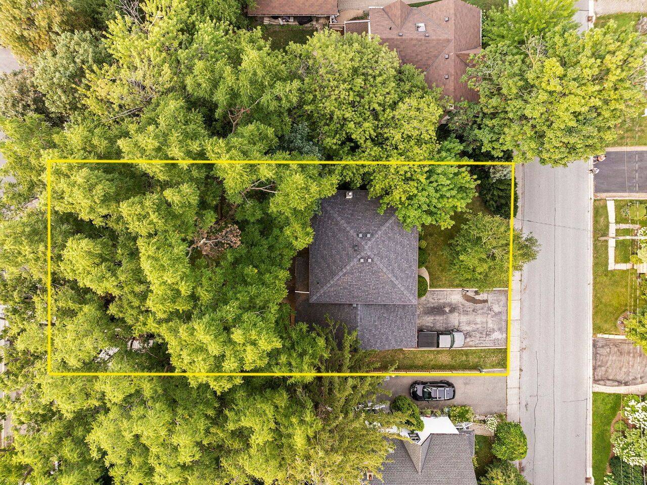 29 Mary ST, Milton, ON L9T 1L6