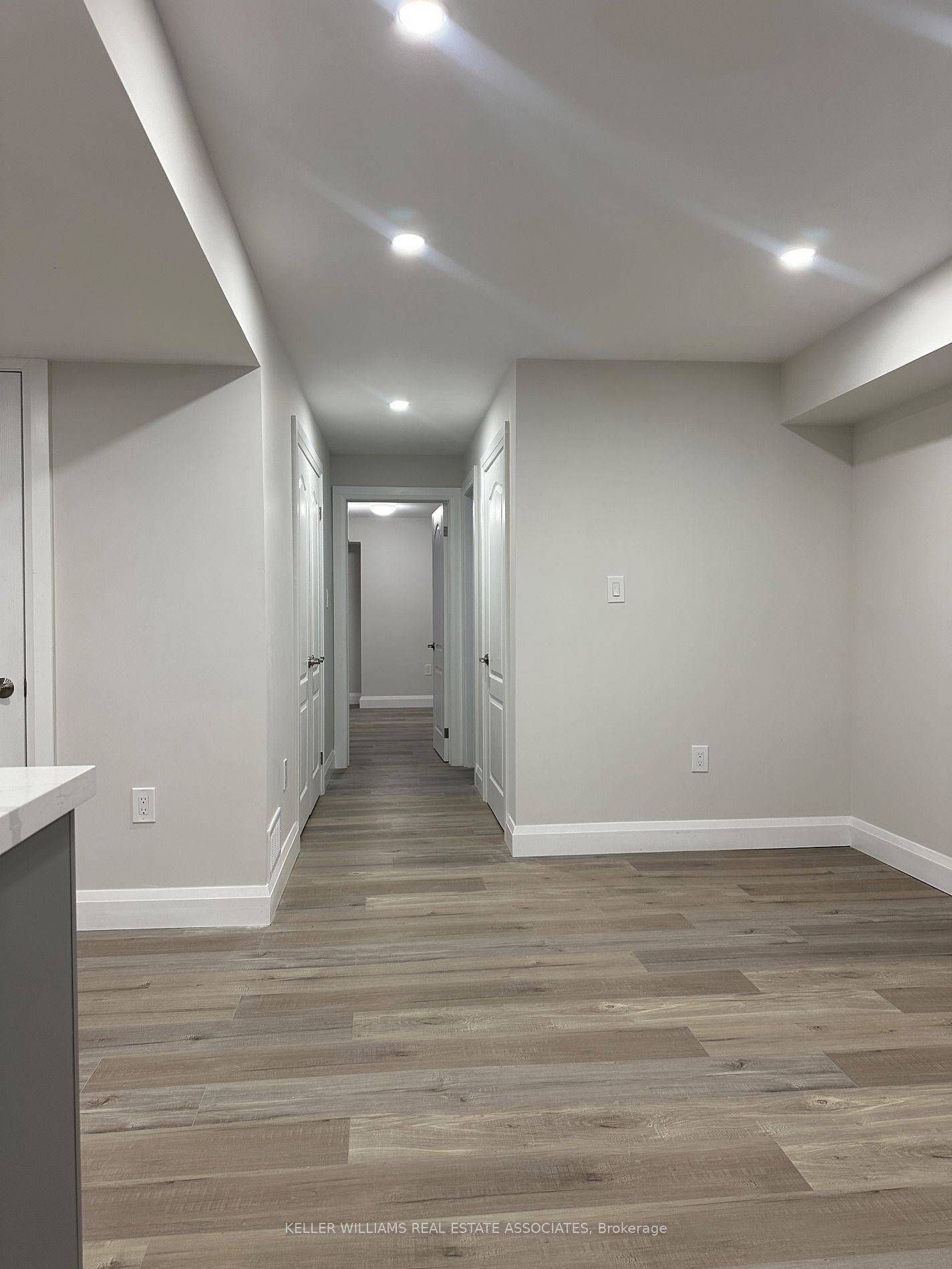 24 Hubbell RD, Brampton, ON L6Y 2A5