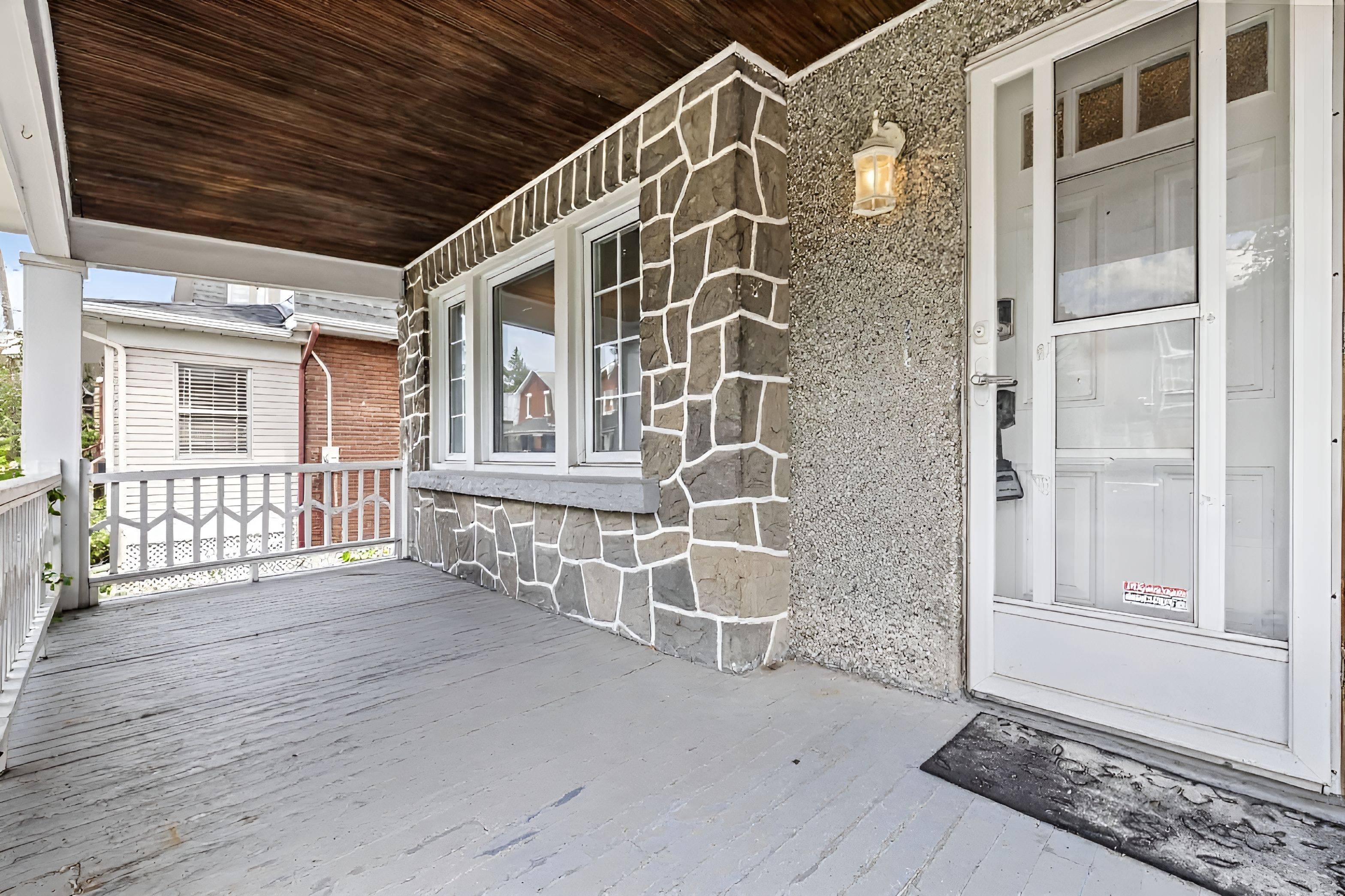 18 Oxford ST, West Centre Town, ON K1Y 2R7