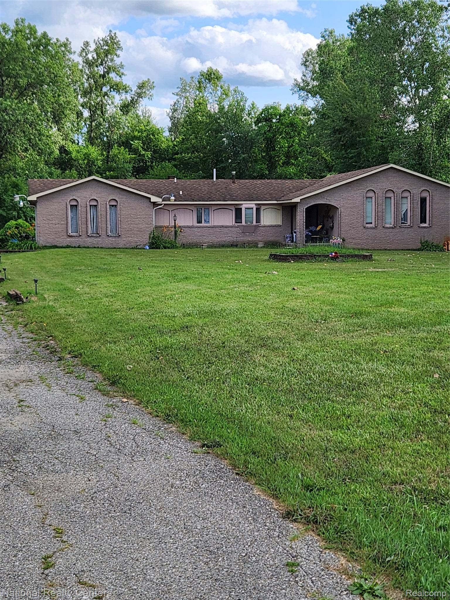 8112 Willow RD, Augusta Charter Township, MI 48160