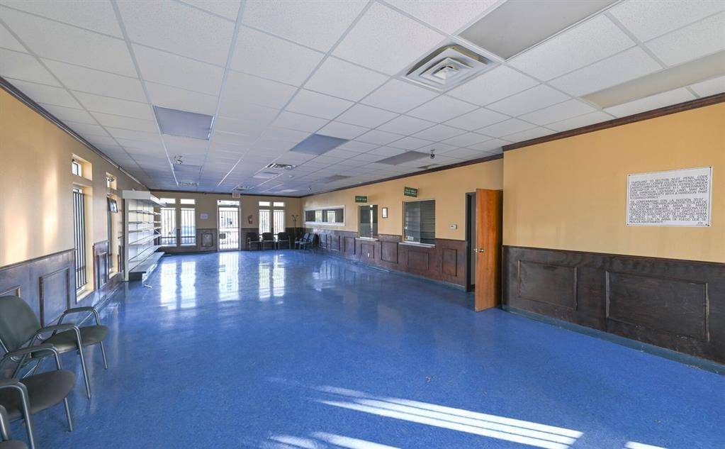 820 N Zang Boulevard, Dallas, TX 75208