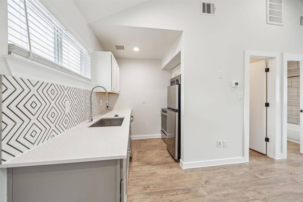5018 San Jacinto Street #210, Dallas, TX 75206