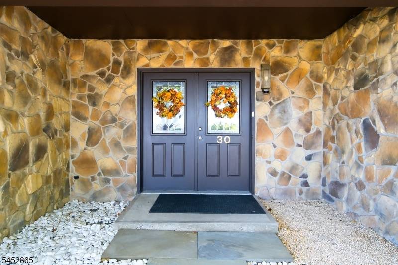 30 Wedgewood Dr, Woodland Park, NJ 07424