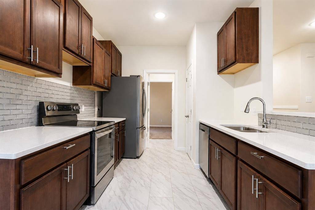 3239 Pine Street, Dallas, TX 75215