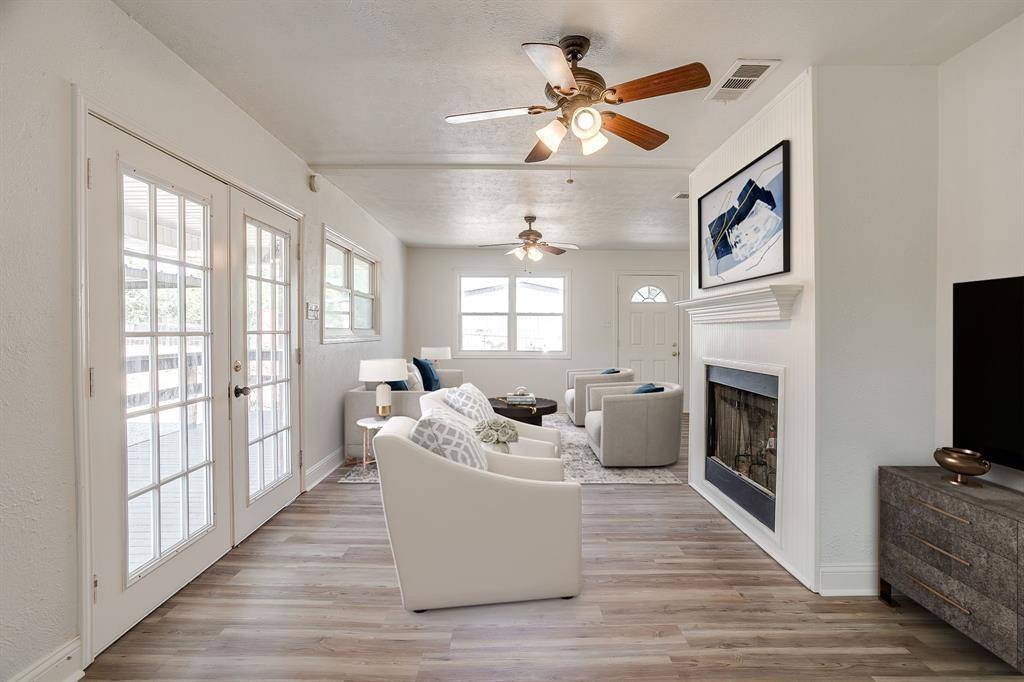 4713 Breezy Hill Street, Midlothian, TX 76065