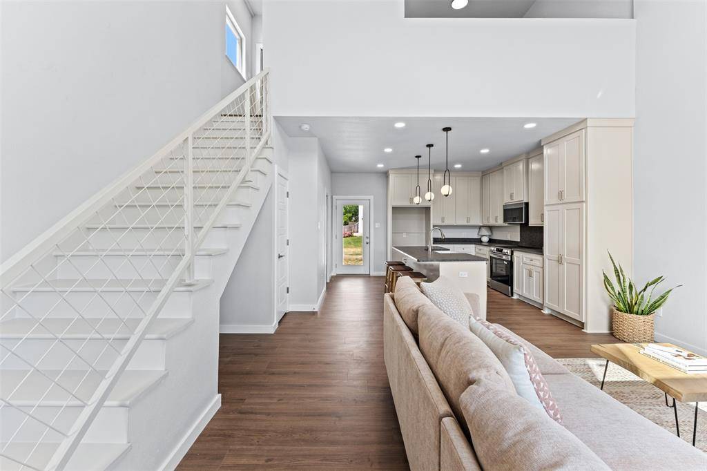 2400 S 12th Street, Waco, TX 76706