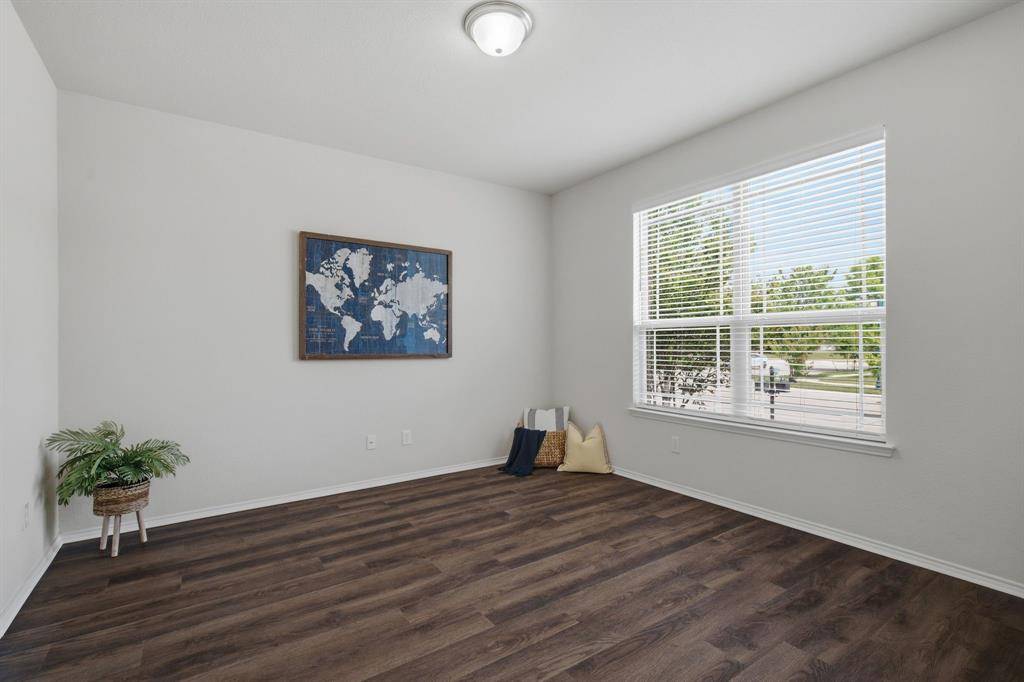 1108 Black Cherry Drive, Aubrey, TX 76227