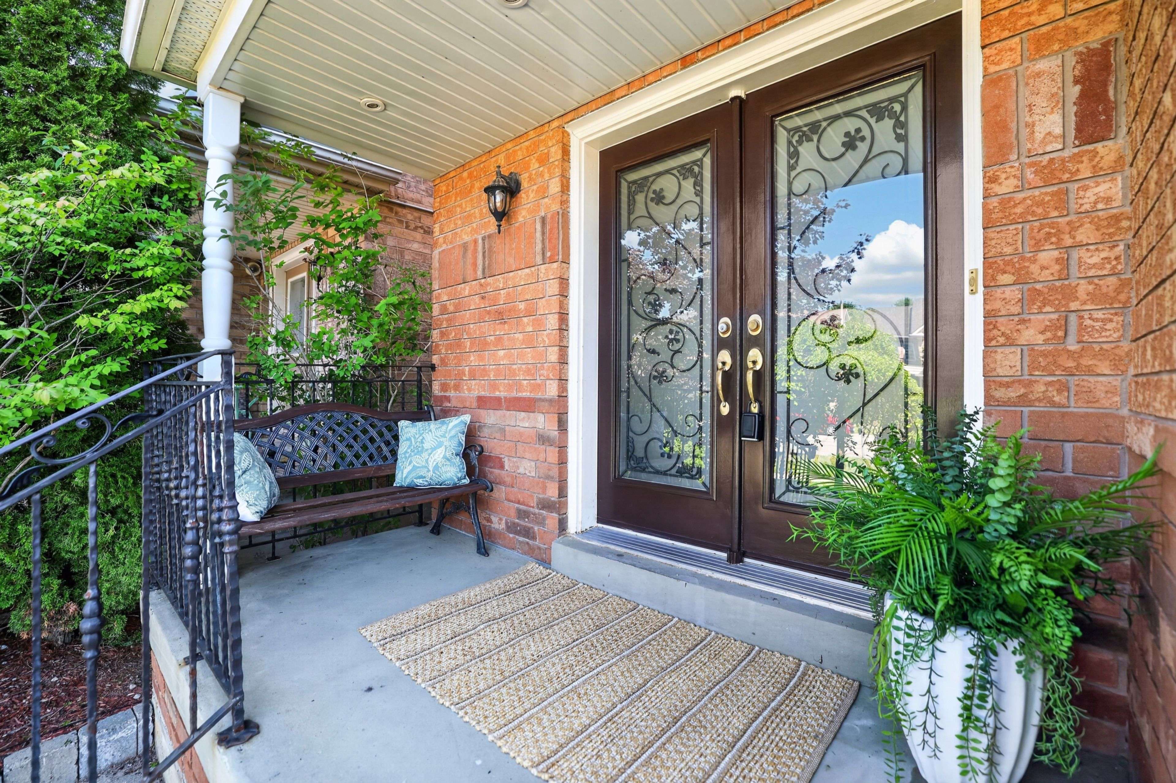94 Atwood AVE, Halton Hills, ON L7G 6A1