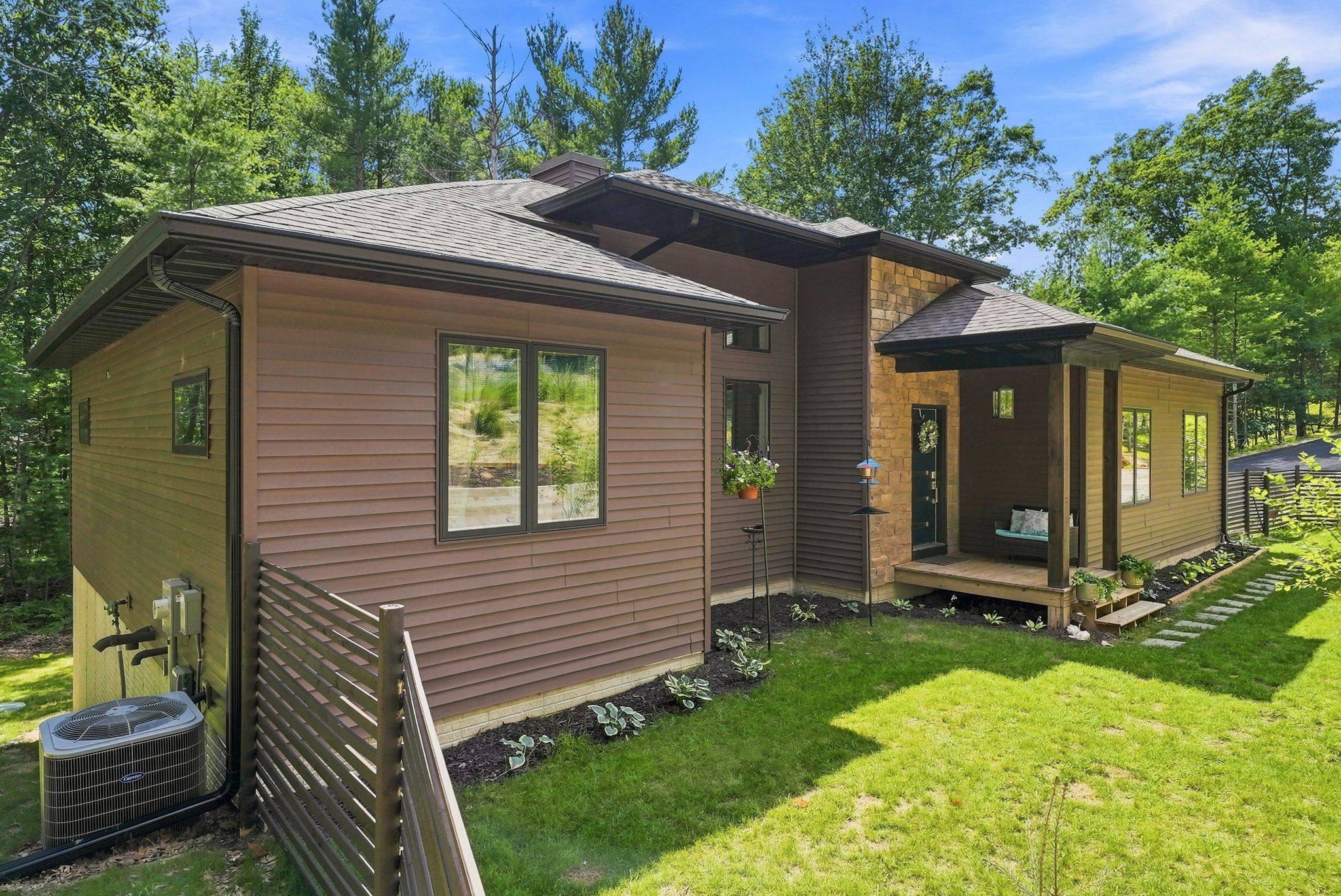 5346 Trager RD, East Bay Twp, MI 49696