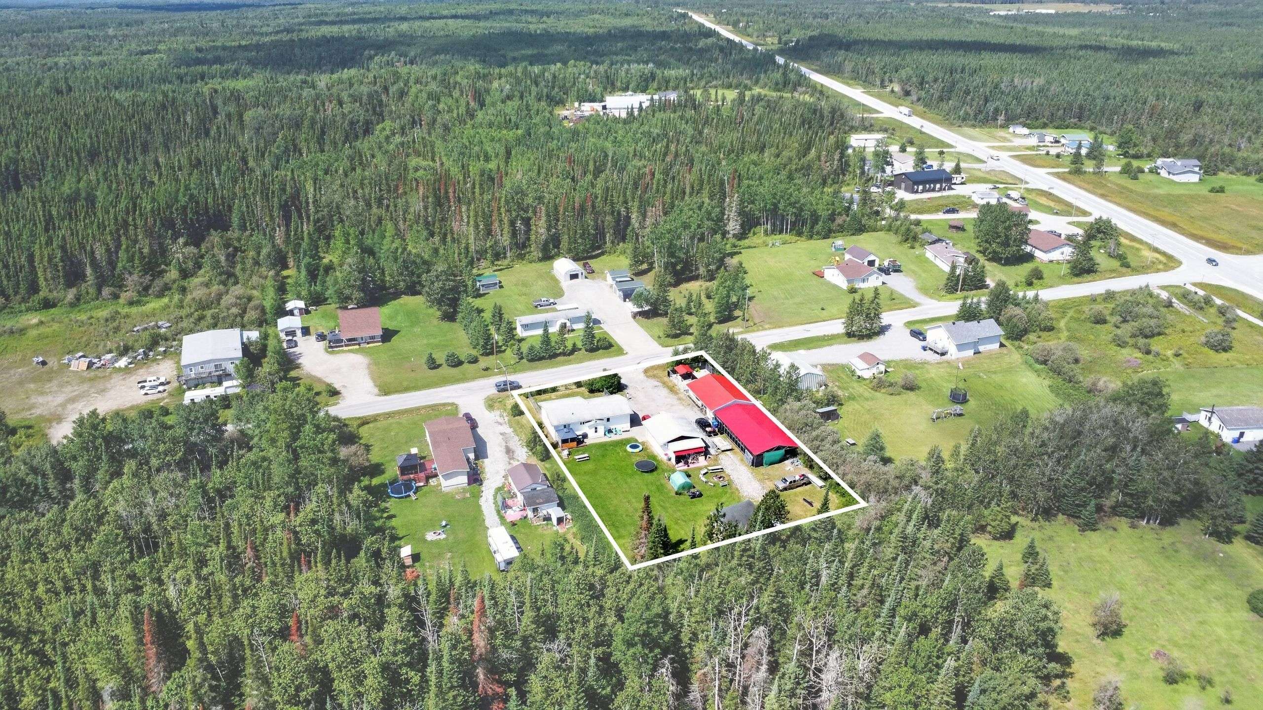 21 Cloutier RD S, Hearst, ON P0L 1N0