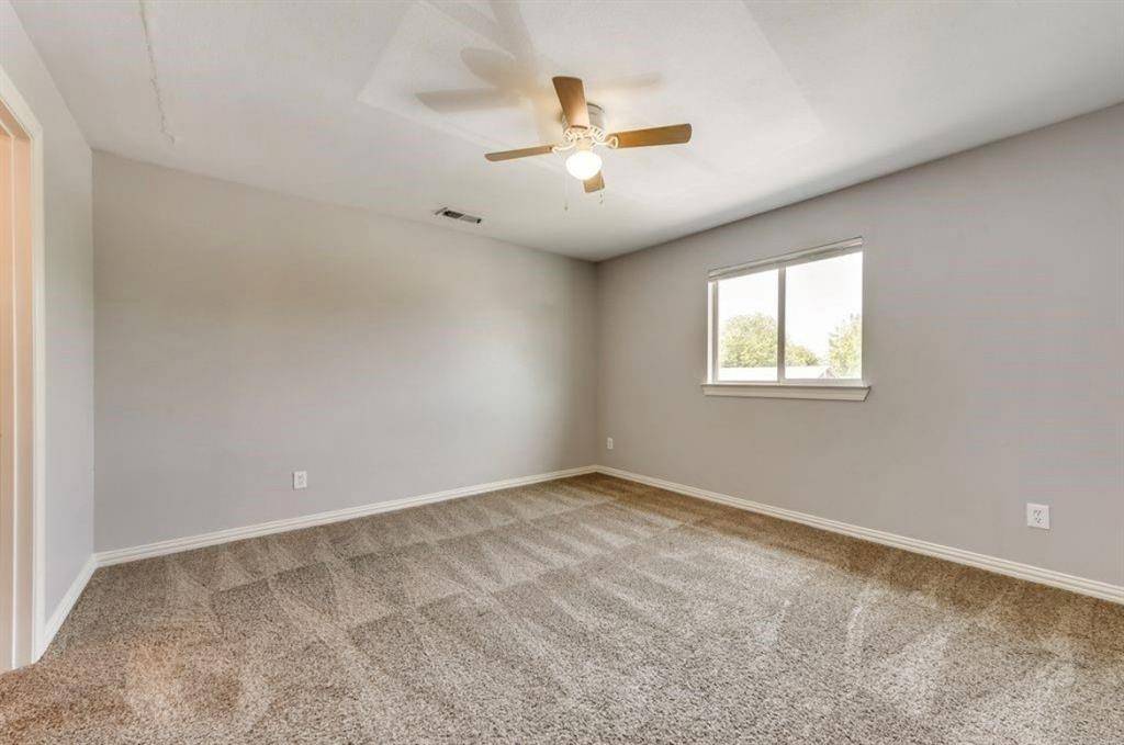 8009 Arbor Avenue, Fort Worth, TX 76116