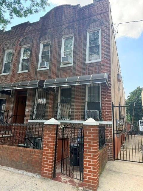 700 Pennsylvania AVE, Brooklyn, NY 11207
