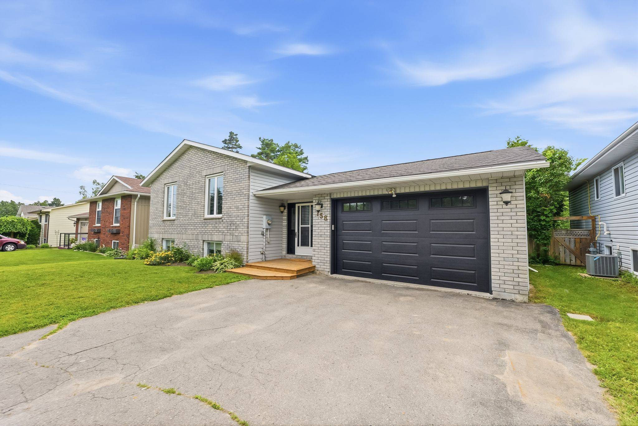 158 Ontario ST, Brighton, ON K0K 1H0